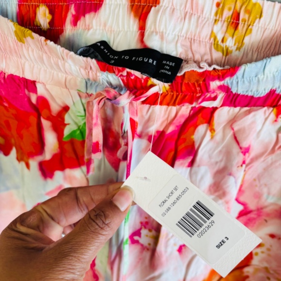 Fashion to Figure Floral Sleep Short NWT Size 3X - Picture 2 of 3